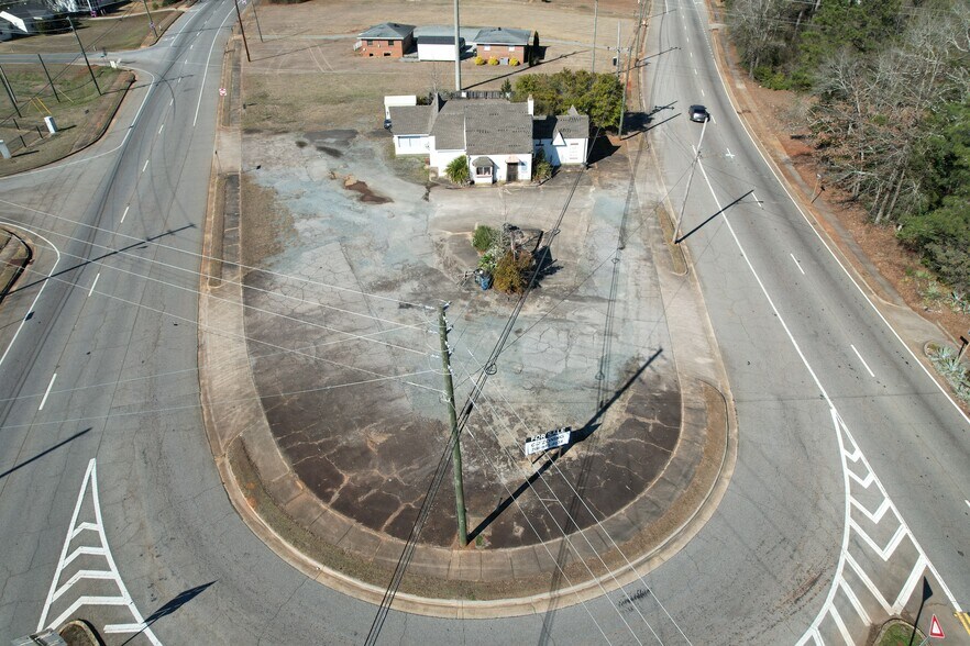 754 Church st, Thomaston, GA à vendre - Photo de l’immeuble – Image 2 sur 24