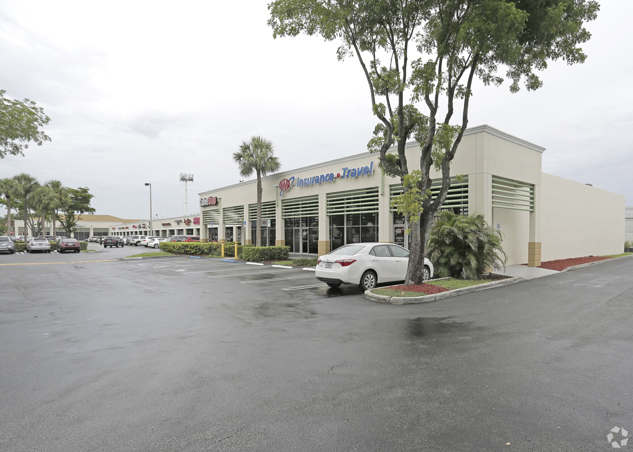 7074-7190 SW 117th Ave, Miami, FL à louer Photo principale– Image 1 sur 18