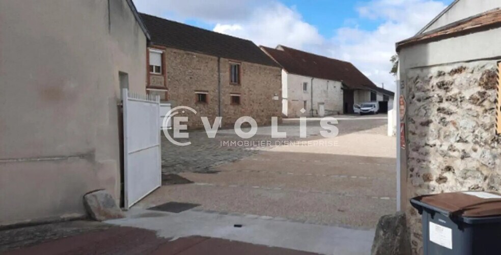 Local d’activités dans Wissous à louer - Photo de l’immeuble – Image 1 sur 7