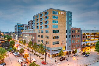 Plus de détails pour 301 N Neil St, Champaign, IL - Bureau à louer
