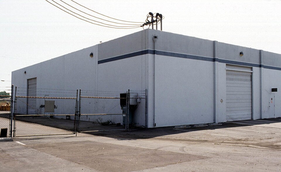 175 E Freedom Ave, Anaheim, CA à louer - Autre – Image 2 sur 14