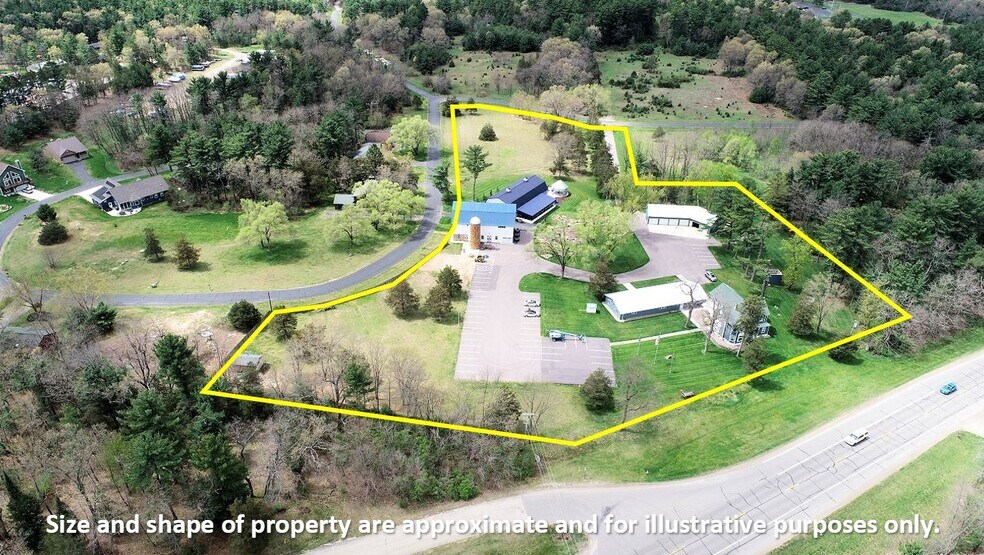 3884 S Gillette Dr, Wisconsin Dells, WI à vendre - Photo principale – Image 1 sur 123