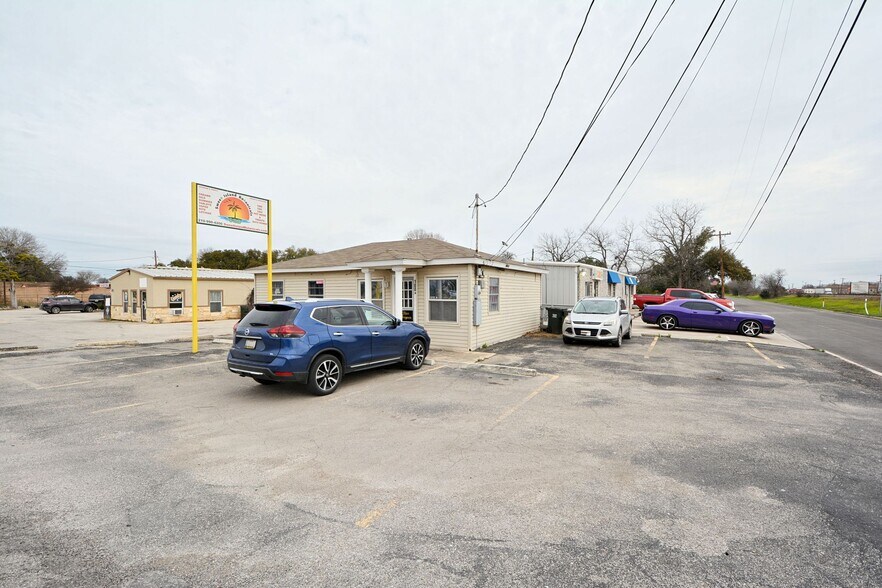 100 Schertz Pky, Schertz, TX à vendre - Photo de l’immeuble – Image 2 sur 35