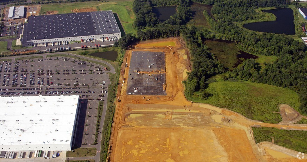 13 Applegate Dr, Robbinsville, NJ à louer - Photo de l’immeuble – Image 2 sur 6