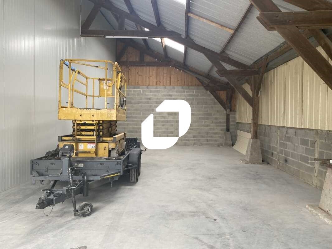 Local d’activités dans Livilliers à louer Photo intérieure– Image 1 sur 12