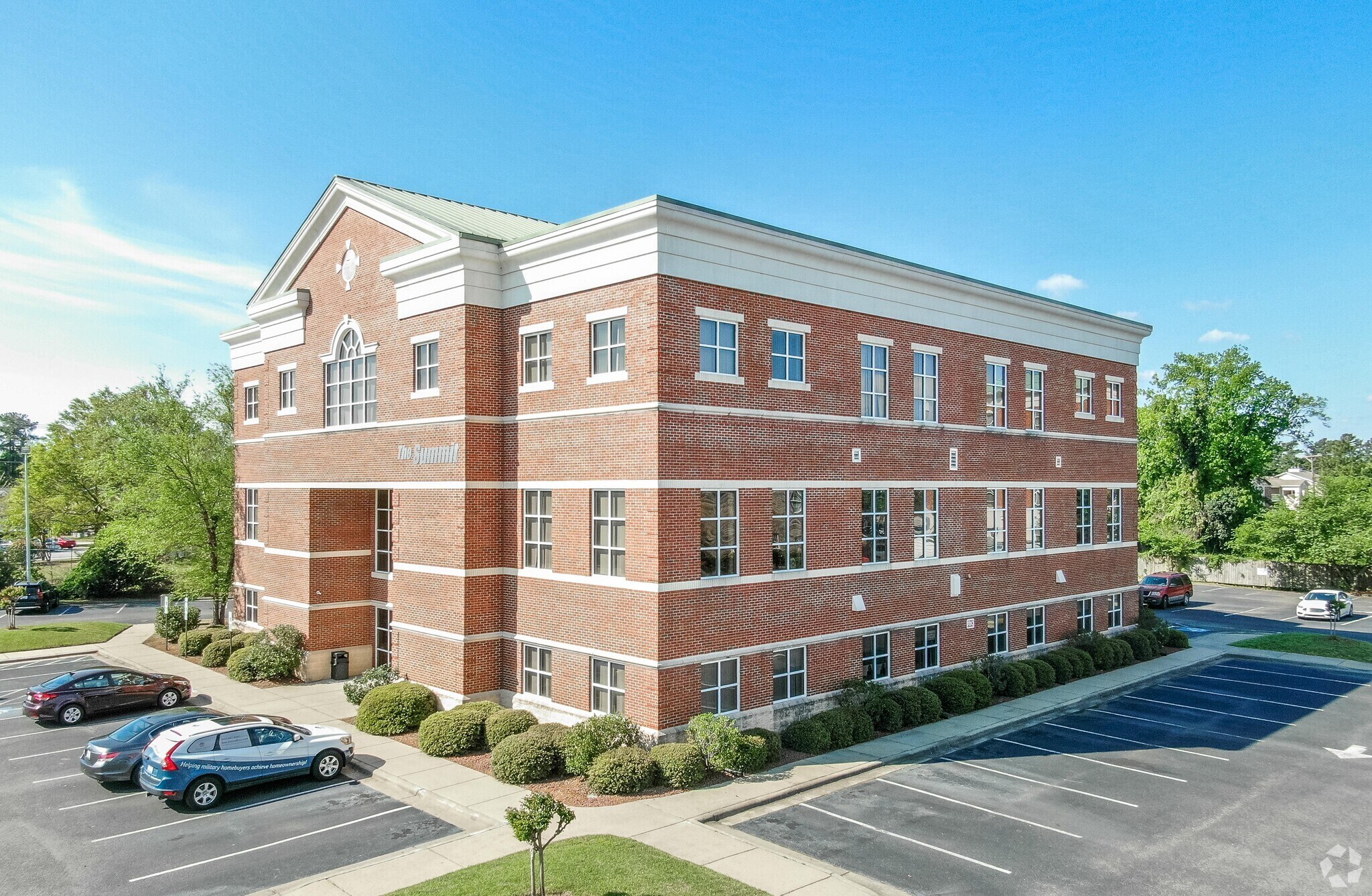 1540 Purdue Dr, Fayetteville, NC à louer Photo principale– Image 1 sur 10