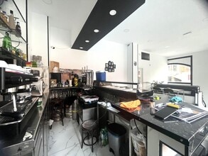 Local commercial dans Madrid, Madrid à louer Photo intérieure– Image 2 sur 12