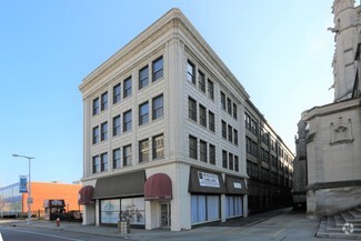 Plus de détails pour 3030 Euclid Ave, Cleveland, OH - Bureau à louer