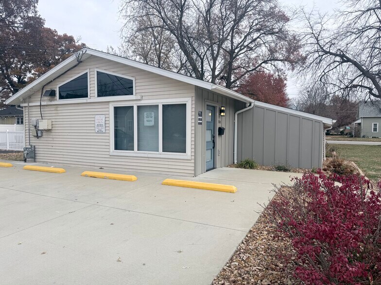 700 N River Dr, Kankakee, IL à vendre - Photo de l’immeuble – Image 1 sur 22
