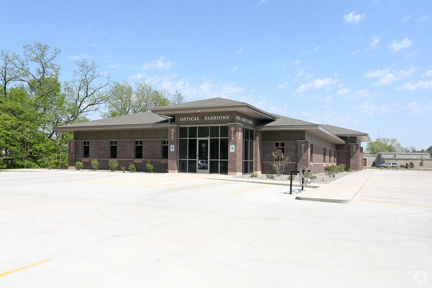 814 S Main St, Holmen, WI à louer - Photo de l’immeuble – Image 3 sur 8