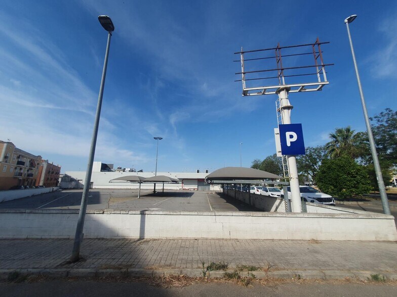 Local commercial dans Coria del Río, Sevilla à louer - Photo de l’immeuble – Image 3 sur 29