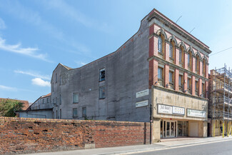 Plus de détails pour 36 High St, Warminster - Bureau à louer
