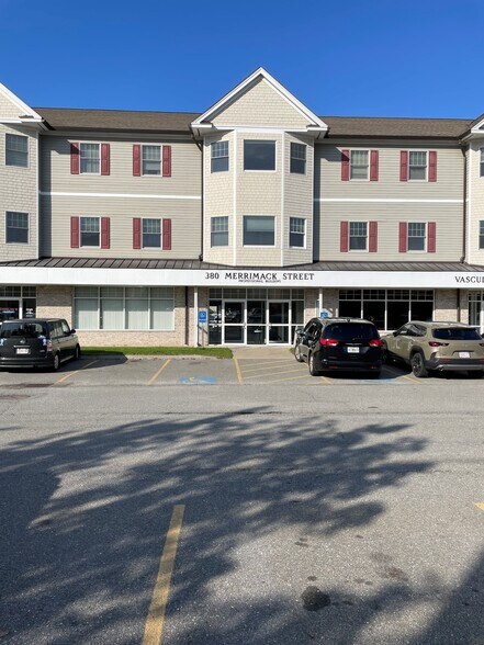 380 Merrimack St, Methuen, MA à vendre - Photo de l’immeuble – Image 3 sur 8