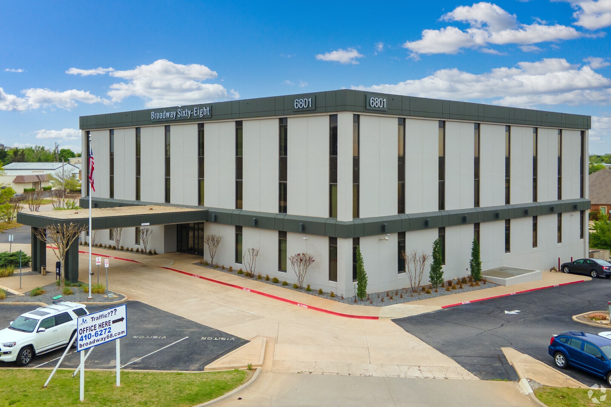 6801 Broadway Ext, Oklahoma City, OK à louer Photo principale– Image 1 sur 6