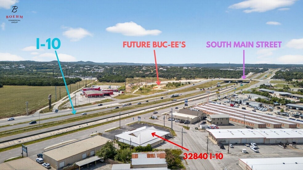 32840 IH-10 W, Boerne, TX à louer - Photo de l’immeuble – Image 3 sur 41