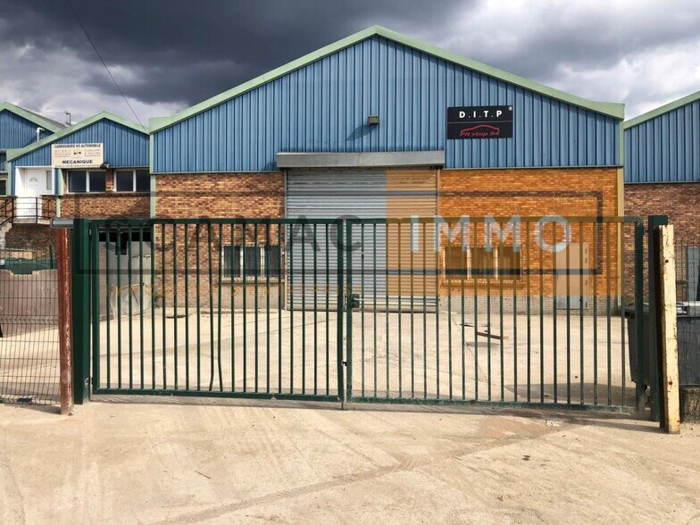 Industriel/Logistique dans Villeneuve-le-Roi à louer - Photo de l’immeuble – Image 1 sur 6