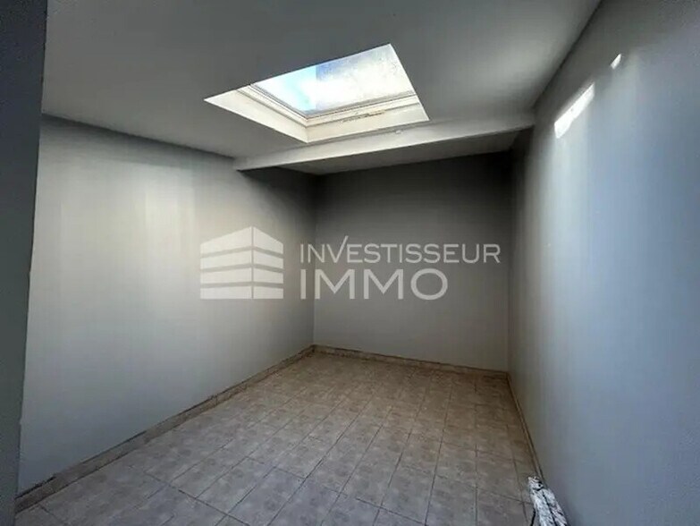 Local commercial dans Aubervilliers à vendre - Photo intérieure – Image 2 sur 5