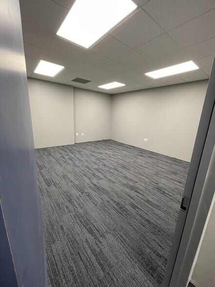 412 Isaacks Ct, Humble, TX à louer - Photo de l’immeuble – Image 2 sur 3