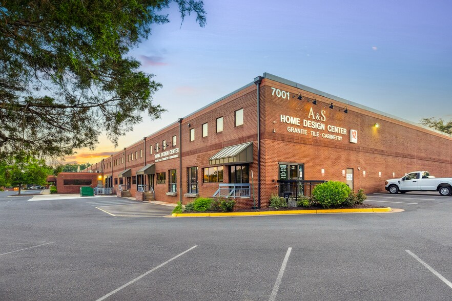 7000 Newington Rd, Lorton, VA à louer - Photo de l’immeuble – Image 2 sur 19