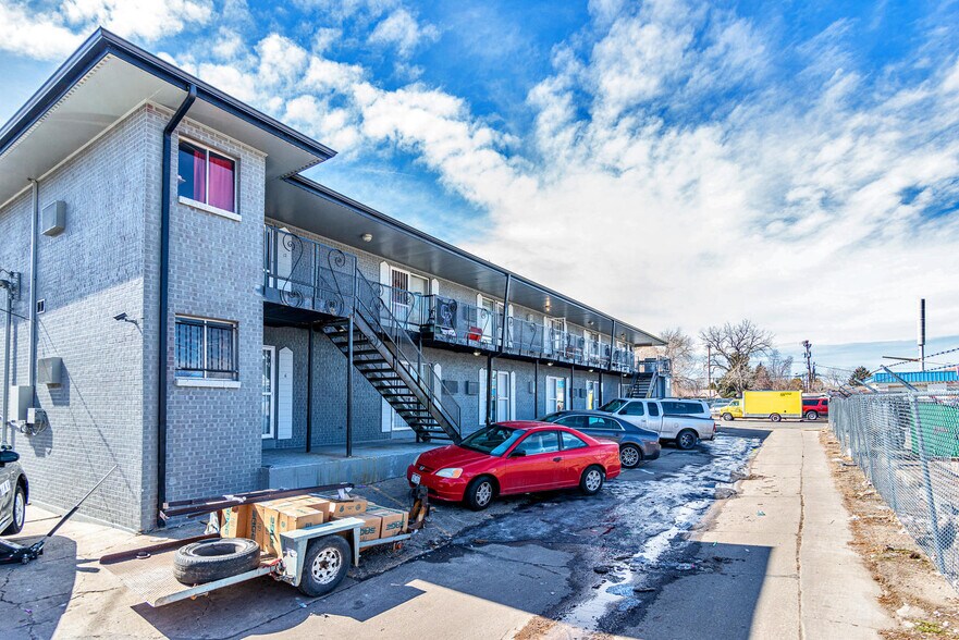 1474 Xenia St, Denver, CO à vendre - Photo de l’immeuble – Image 3 sur 25