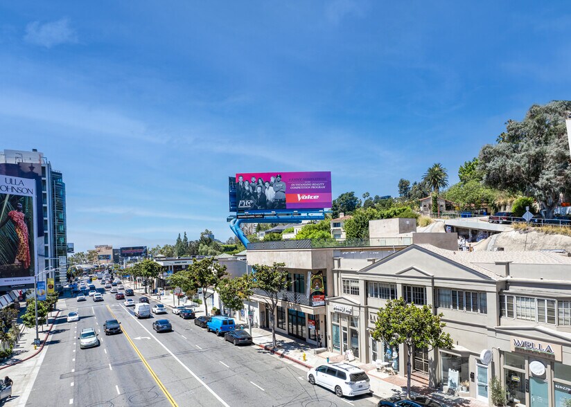 8533 W Sunset Blvd, West Hollywood, CA à louer - Photo de l’immeuble – Image 2 sur 11