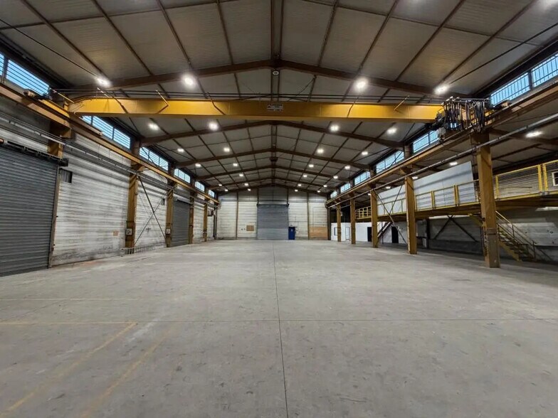 Bureau dans Vaulx-en-Velin à louer - Photo intérieure – Image 2 sur 6