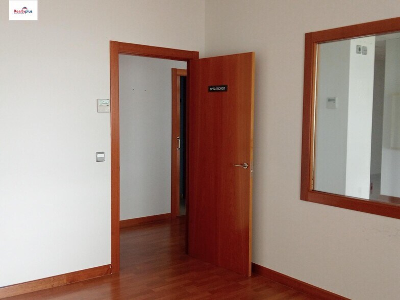 View Photo