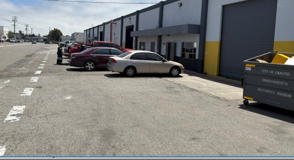 1115 Mercantile St, Oxnard, CA à vendre - Photo de l’immeuble – Image 2 sur 9