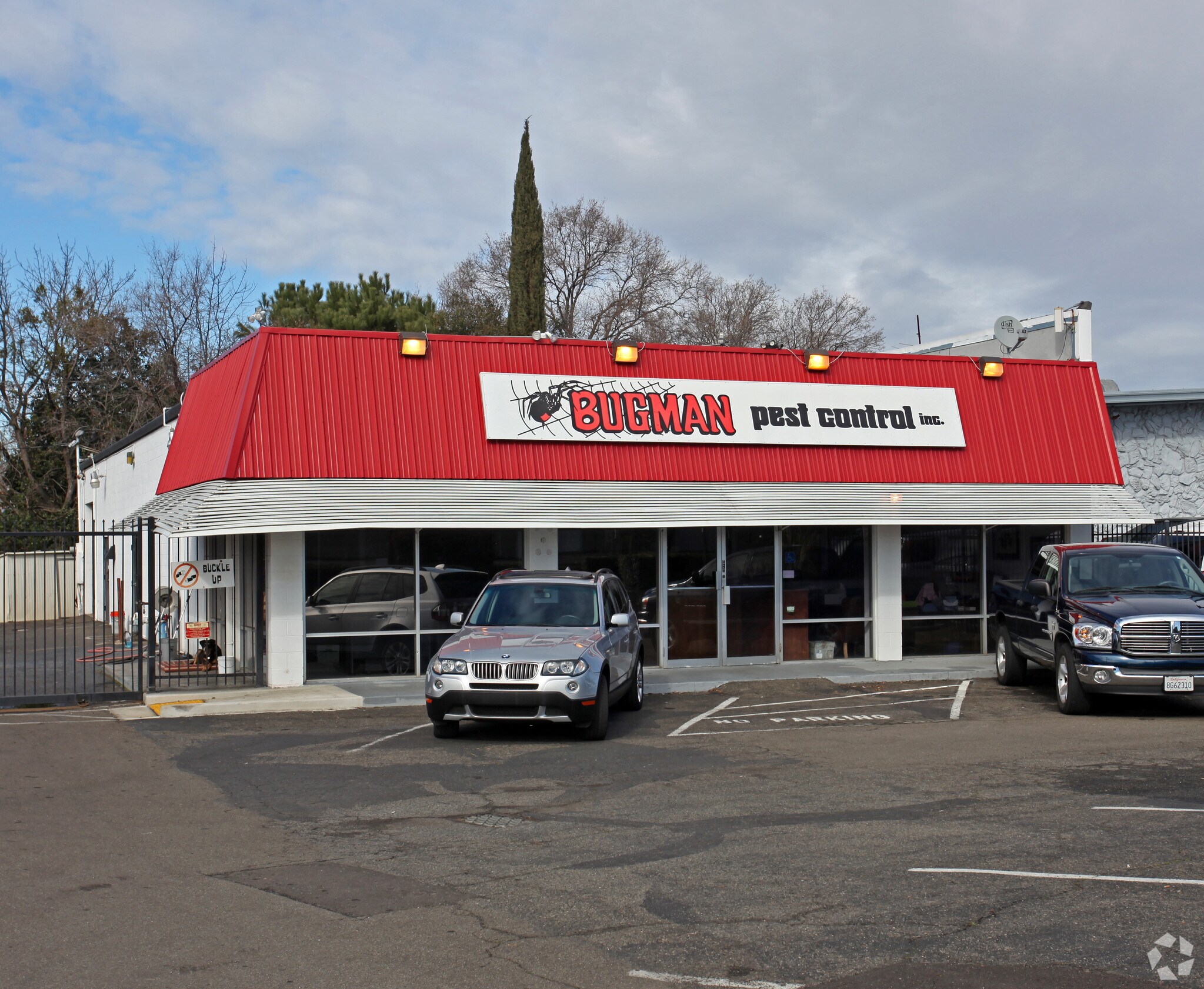 10137 Folsom Blvd, Rancho Cordova, CA à vendre Photo principale– Image 1 sur 12