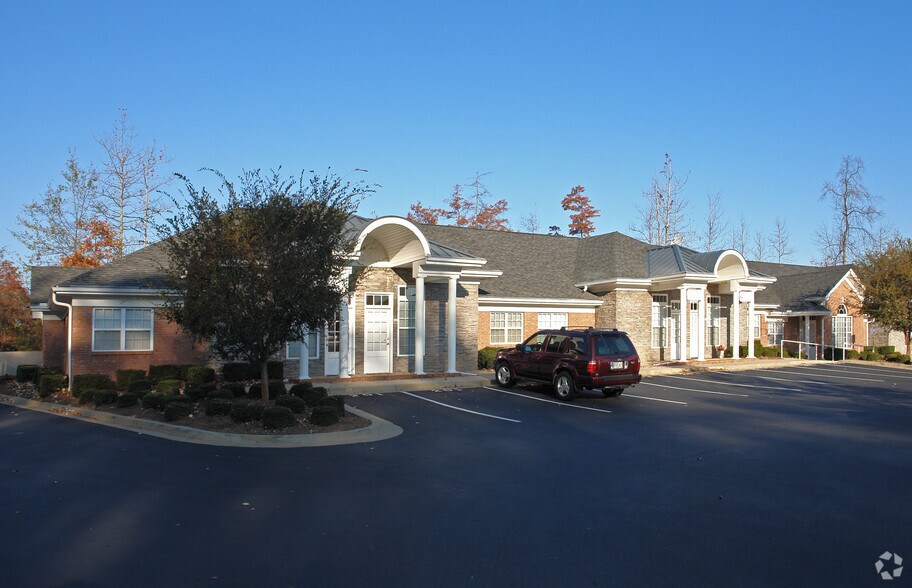 11180 State Bridge Rd, Alpharetta, GA à louer - Photo de l’immeuble – Image 3 sur 7