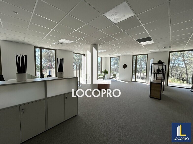 Bureau dans Valbonne à louer - Photo de l’immeuble – Image 3 sur 13