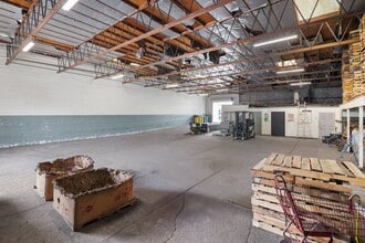 2511 S Broadway, Santa Ana, CA à louer Photo de l’immeuble– Image 1 sur 18
