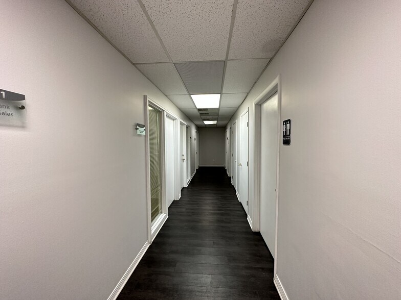 6015 Morrow St E, Jacksonville, FL à louer - Photo intérieure – Image 2 sur 11