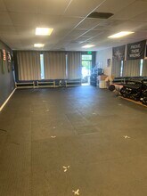 8455-8471 W Oakland Park Blvd, Sunrise, FL à louer Photo intérieure– Image 2 sur 7