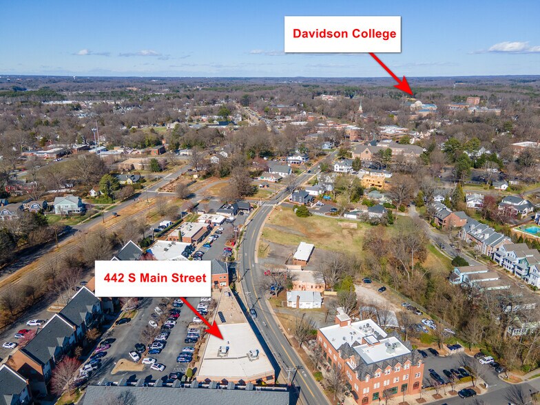 442 S Main St, Davidson, NC à vendre - Photo de l’immeuble – Image 2 sur 33