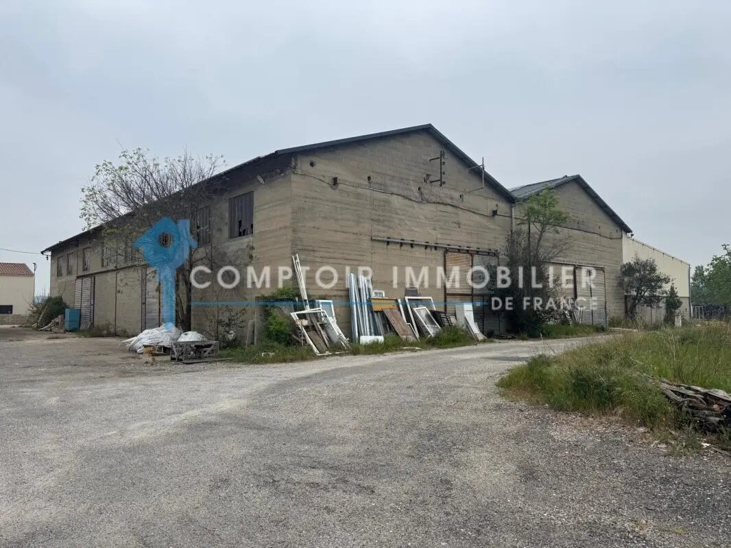 Industriel/Logistique dans Beaucaire à louer Photo de l’immeuble– Image 1 sur 5