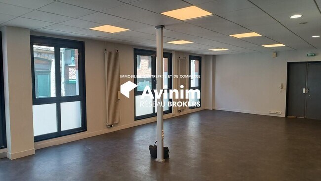 Plus de détails pour Bureau à vendre