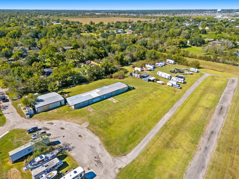 7911 James St, Pearland, TX à vendre - Aérien – Image 2 sur 4