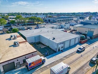 Plus de détails pour 34 Bennington Ave, Freeport, NY - Industriel/Logistique à louer