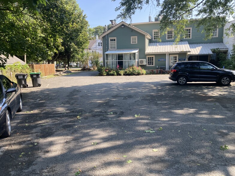 28 Park Row, Chatham, NY à louer - Photo de l’immeuble – Image 3 sur 6