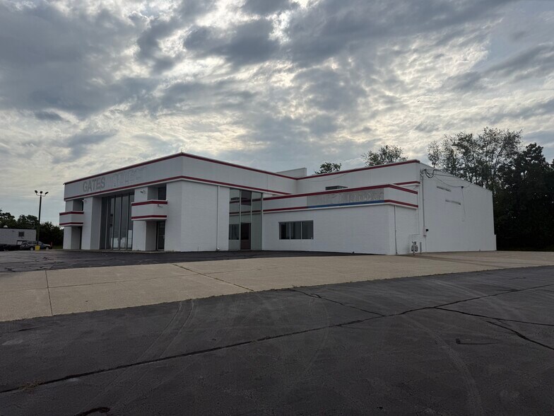 916 Commercial Dr, Richmond, KY à louer - Photo de l’immeuble – Image 2 sur 19