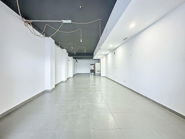Local commercial dans València, Valencia à louer - Photo de l’immeuble – Image 1 sur 34