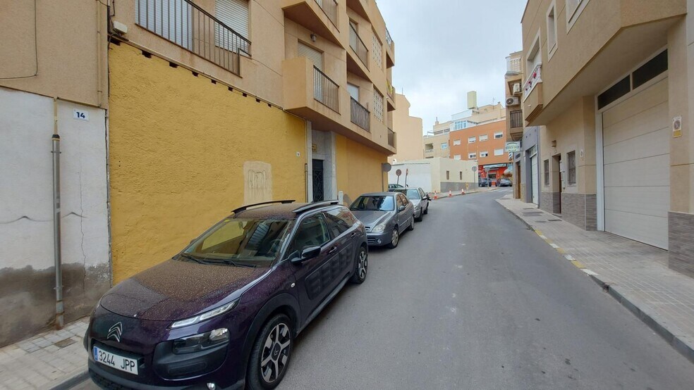 Local commercial dans El Ejido, Almería à vendre - Photo de l’immeuble – Image 2 sur 11