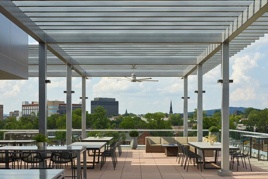 200 Davis Cir SW, Huntsville, AL à louer - Photo de l’immeuble – Image 3 sur 8