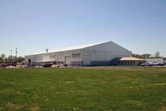 Plus de détails pour 450 E Illinois Ave, Benton, IL - Industriel/Logistique à vendre