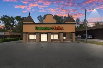 2418 Highway 44 W, Inverness, FL à louer Photo de l’immeuble– Image 2 sur 15