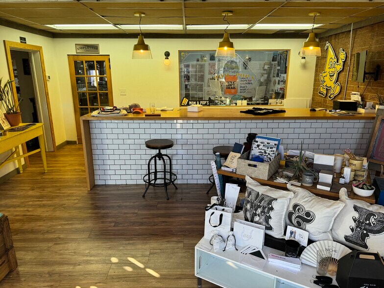 4011 Atmore St, Charlotte, NC à louer - Photo de l’immeuble – Image 2 sur 5