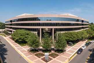 Plus de détails pour 3975 Fair Ridge Dr, Fairfax, VA - Bureau à vendre