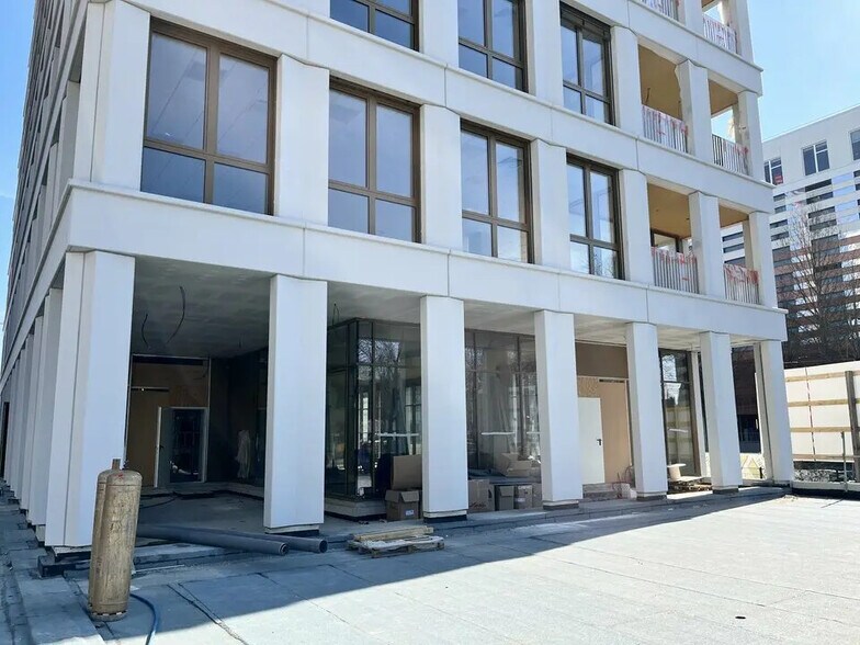 Bureau dans Strasbourg à louer - Photo de l’immeuble – Image 2 sur 12