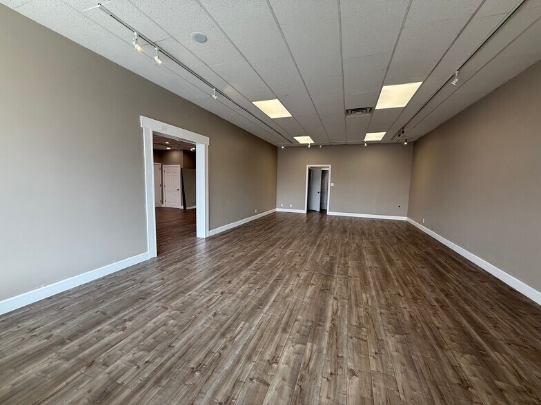 282-296 N University Ave, Provo, UT à louer - Photo de l’immeuble – Image 2 sur 10